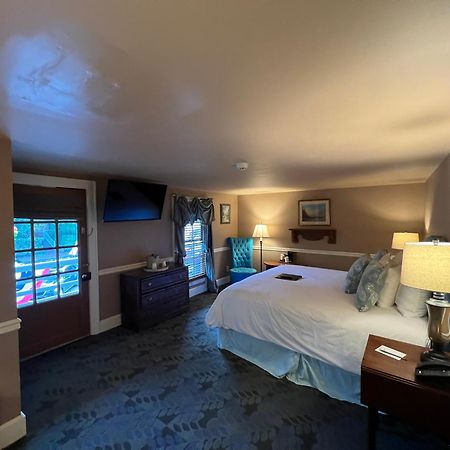 Highlands Inn エクステリア 写真