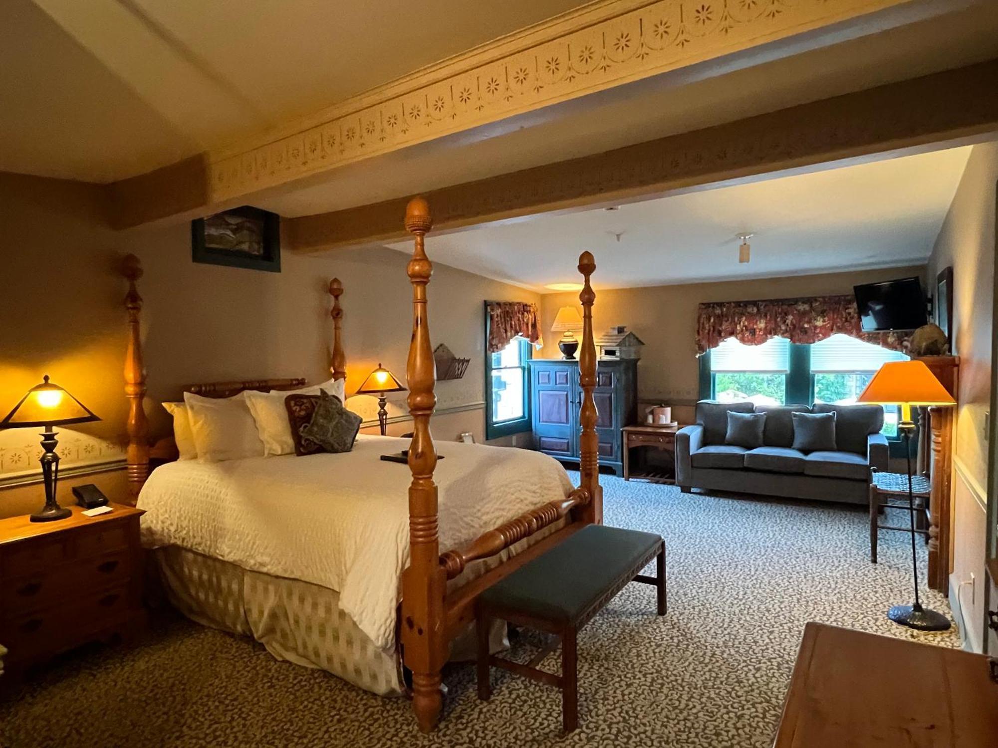 Highlands Inn エクステリア 写真