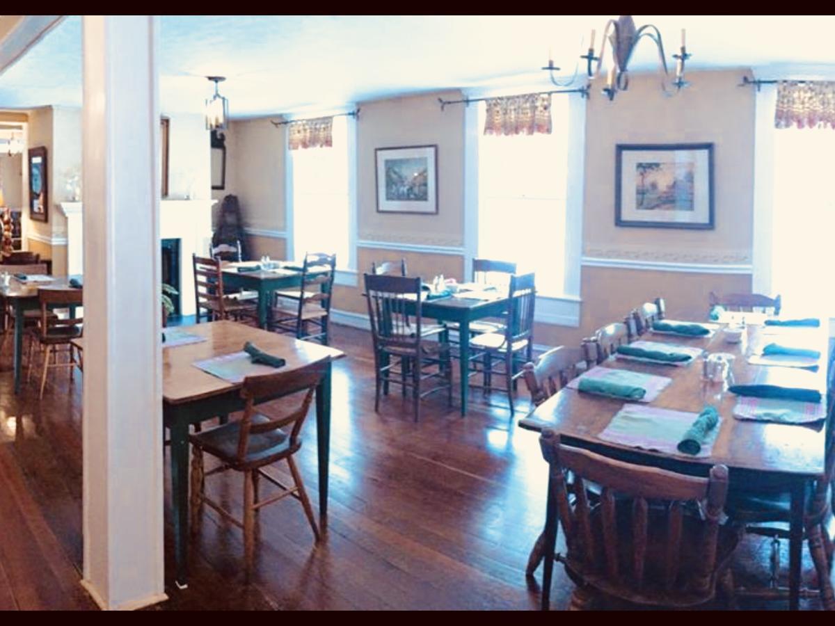 Highlands Inn エクステリア 写真