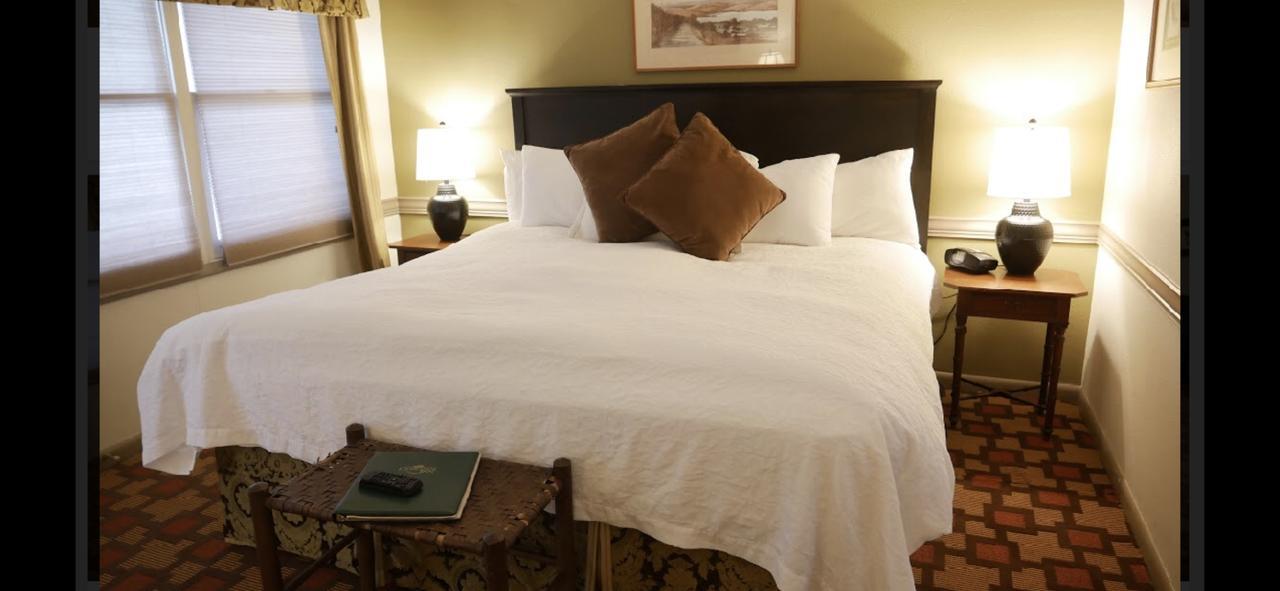 Highlands Inn エクステリア 写真